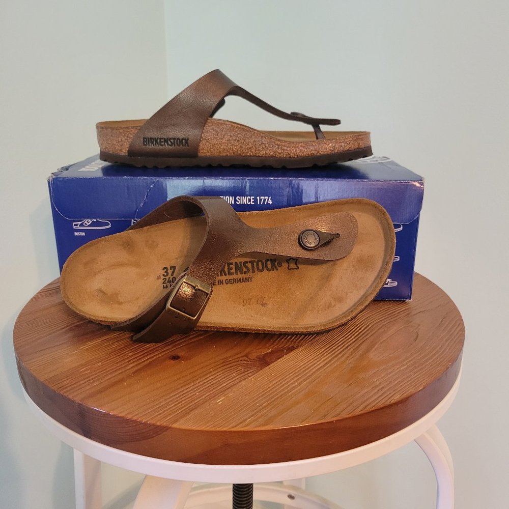 Womens Birkenstock Gizeh Sandals